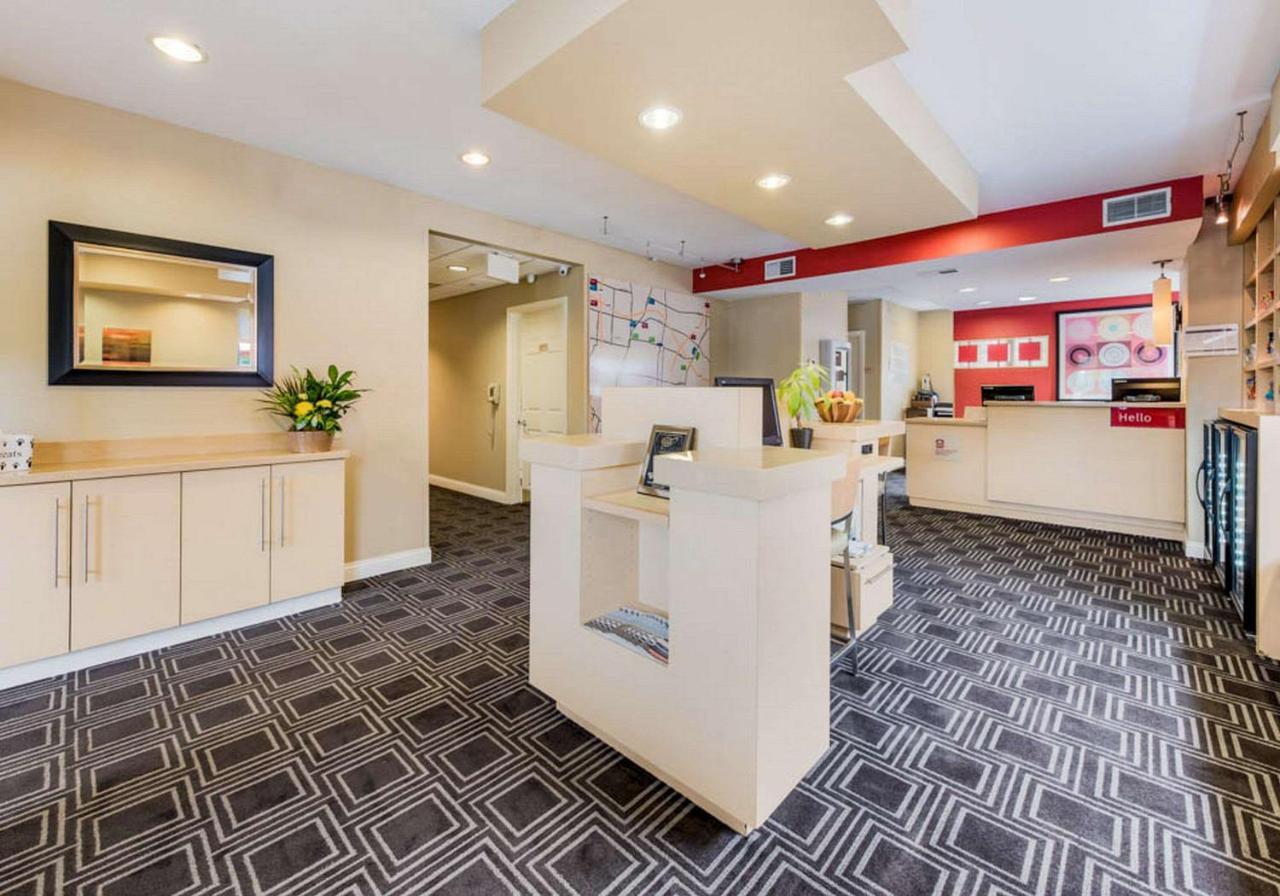 Birch Hills Suites - Blue Ash Luaran gambar