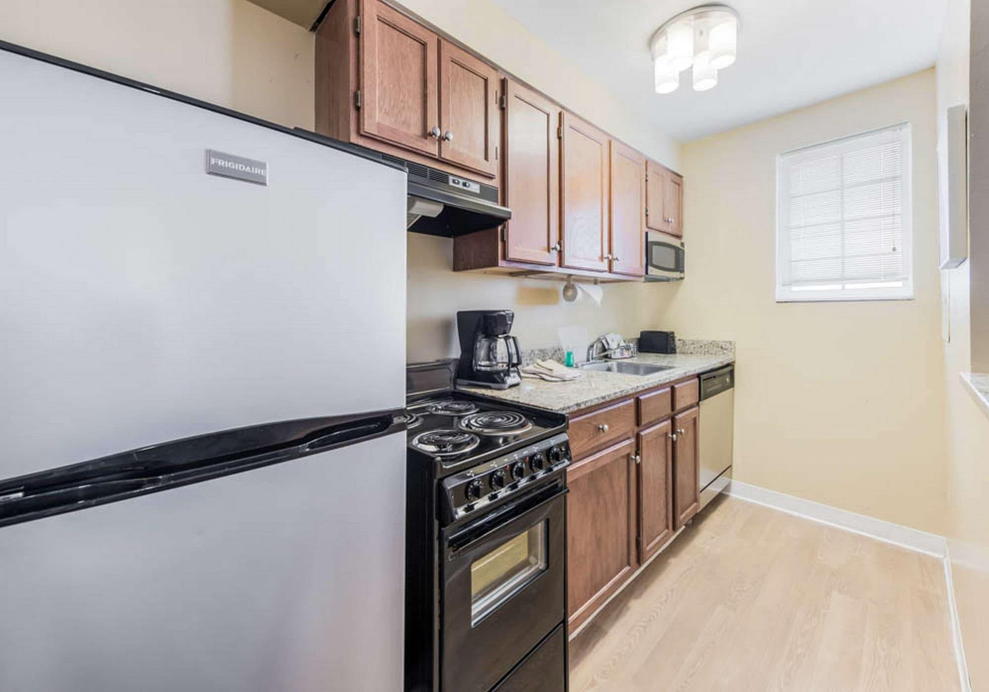Birch Hills Suites - Blue Ash Luaran gambar